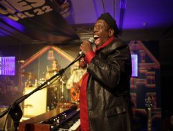 Erzurum'da blues rüzgarı esti